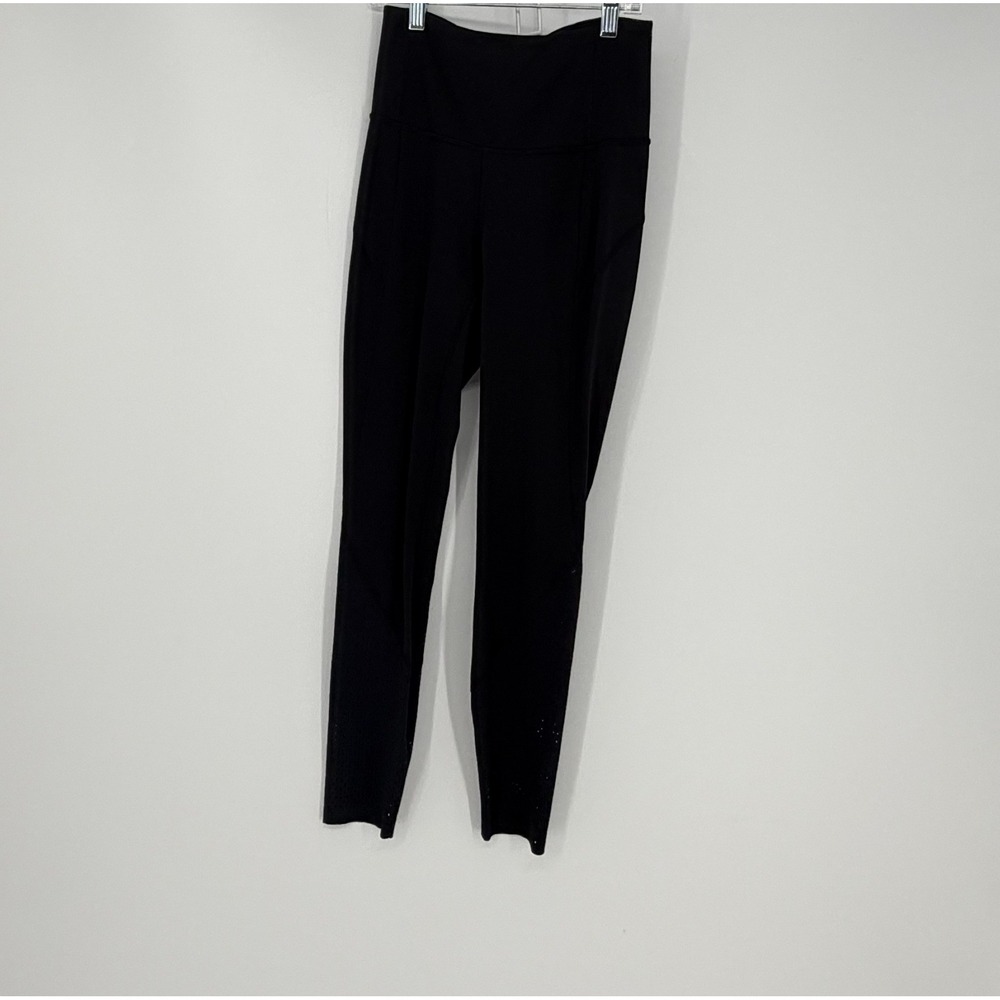Lululemon Tight Stuff Tight Women 4 Black Laser Cut Perforated Leggings 7/8 Yoga